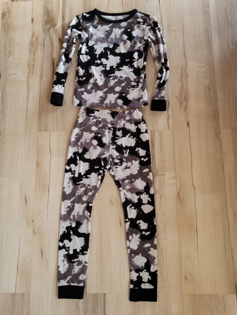 🩷Cat & Jack Black, White & Gray Pj Set Size 8Y